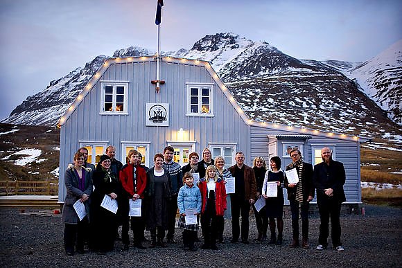 Frá afhendingu styrkja í Melrakkasetri Íslands í Súðavík í desember síðastliðnum - ljósm. Brian Berg