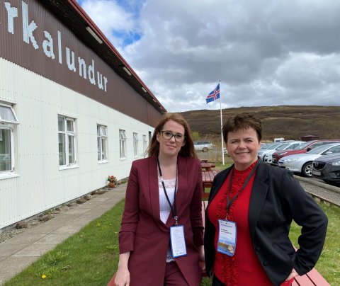 Jóhanna Ösp Einarsdóttir, formaður stjórnar Vestfjarðastofu 
og Sigríður Kristjánsdóttir, framkvæmd…