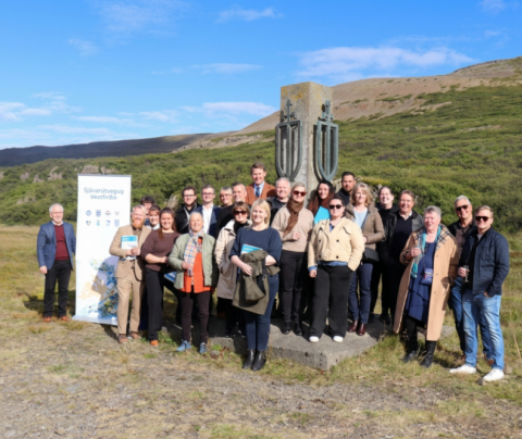 Svæðisskipulag Vestfjarða 2025-2050 undirritað í blíðskapar veðri