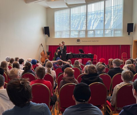 Menningarveisla hjá vestfirskum börnum