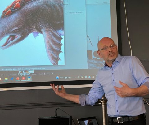 Jón Baldur Hlíðberg lýsir sæskrímslum