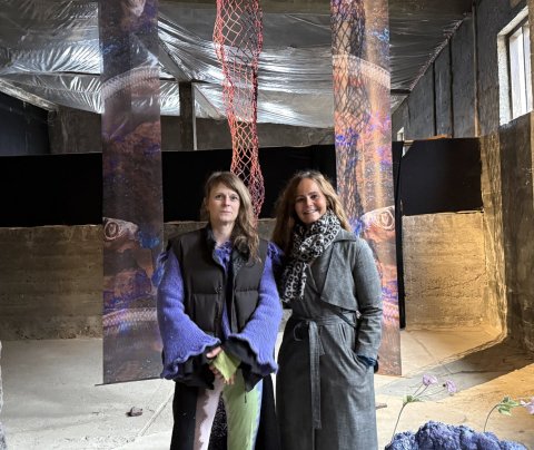 Emilie Dalum, sýningarstjóri The Factory, og Lára Sóley Jóhannsdóttir, listrænn stjórnandi Listahátí&hellip;
